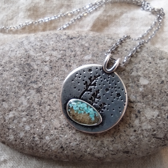 Turquoise Sand Tree necklace - Picture 2 of 5